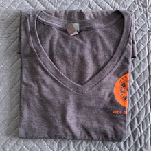 Load image into Gallery viewer, Shirt 2018, orange ink on grey heather